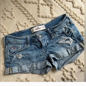 Hollister Blue Jean Shorts Distressed SIZE .1 W25